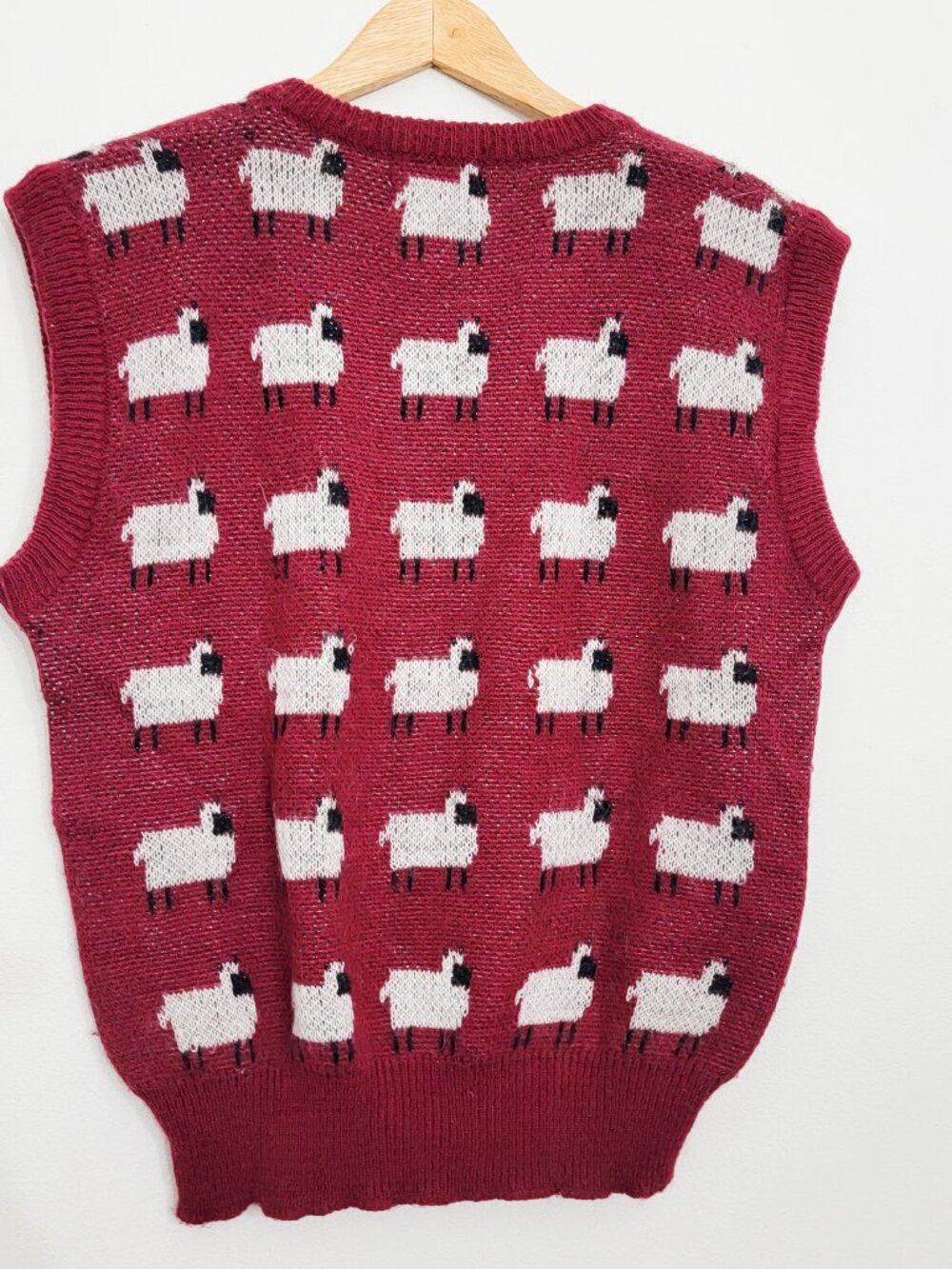Vintage Sheep Print Acrylic Sweater Vest Large - Picture 3 of 6